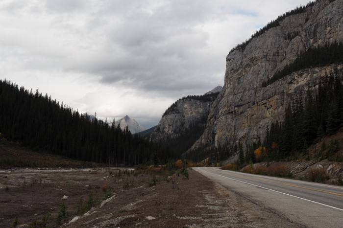 Canada 279 - Driving along the Icefields Parkway