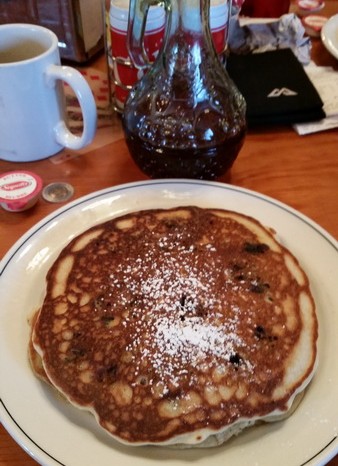Canada 5 - Blueberry pancake and maple syrup? Yes, please!