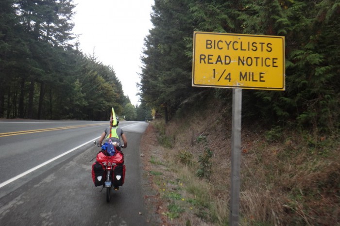 Olympic Peninsula - The warning to cyclists before Lake Crescent