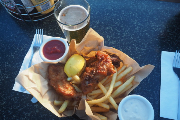SF to LA - Our dinner at Half Moon Bay Brewery - yum!