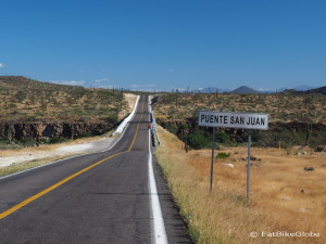 On the road to San Ignacio