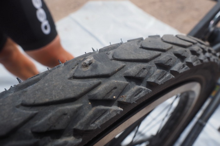 Baja California - David's first flat tyre after 5000kms ... on the road to Todos Santos