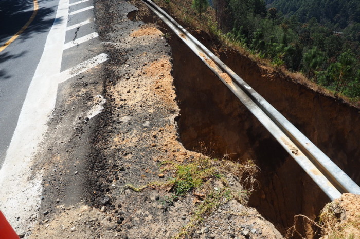 Oaxaca to PA - This section of the road was hollowed out due to a landslide ... we kept well clear of it! 
