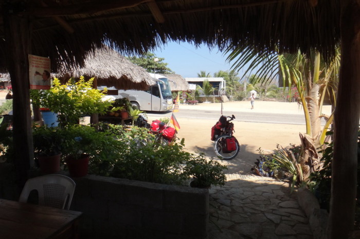 Oaxaca Coast - 12 - First pit stop on our way to Barra de la Cruz