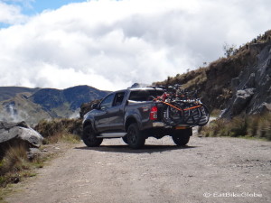 David and Andre took a downhill MTB tour with Kumanday from the edge of Nevado del Ruiz (4050m) back to Manizales