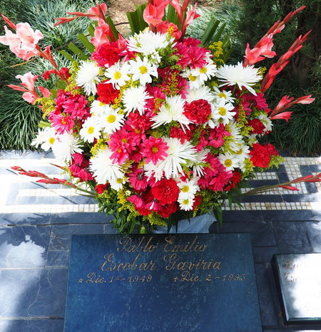 Colombia - Pablo Escobar's grave, Medellin