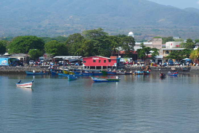 El Salvador - The harbour at La Union, El Salvador