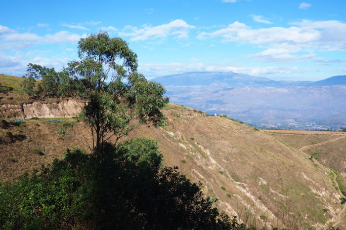 Ecuador - Views on the road to Quito