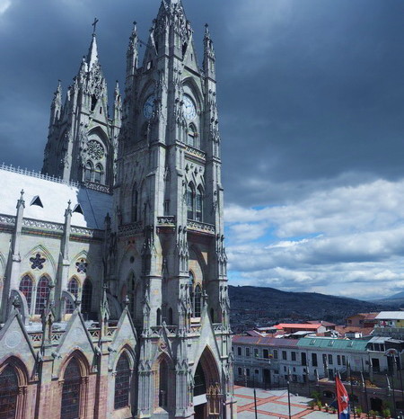 Ecuador - Basilica del Voto Nacional, Quito