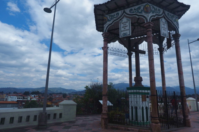 Ecuador - Cruz del Vado, Cuenca