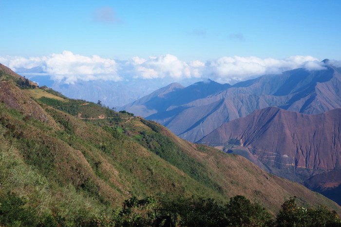 Peru - Views on the descent into Balsas