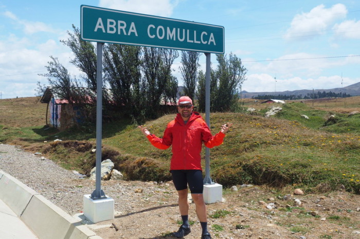 Peru - We made it to the top of the pass at Abra Comullca!