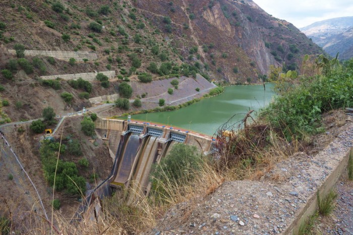 Peru - Dam, on the way to La Esmeralda