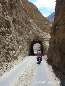 We passed through some tunnels on the way to Estacion Chuquicara