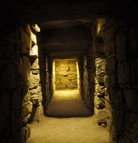 Peru - Underground tunnels at Chavín de Huántar - more than 3000 years old! 