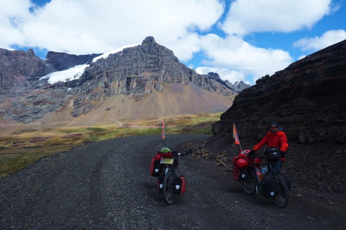 Peru - David cycling the dirt Pastoruri "Highway" 