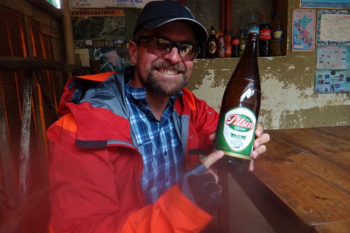 Peru - Day 3: Enjoying a beer at Capuliyoc