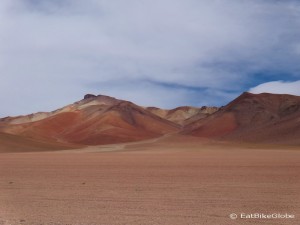 Day 7 of the Laguna Route: Beautiful scenery on the way to Lagunas Verde and Blanca