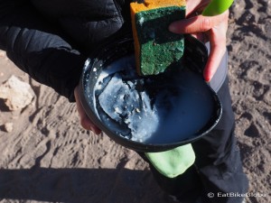 Day 8 of the Laguna Route: It was so cold that the water for washing up froze!